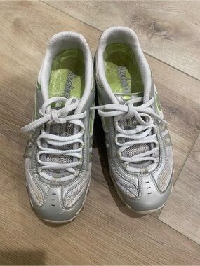 Well worn - Tennis shoes